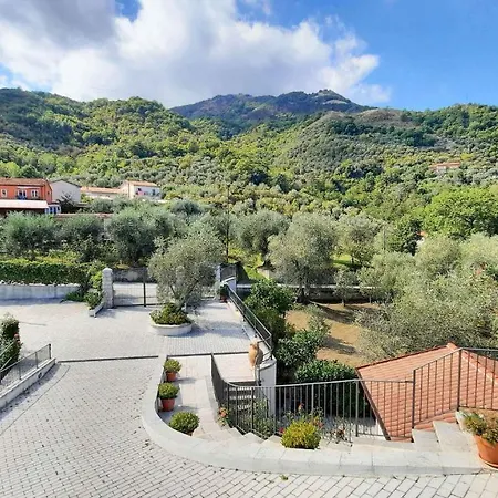 Casa Elisabetta Shortlets Apartment Caposele
