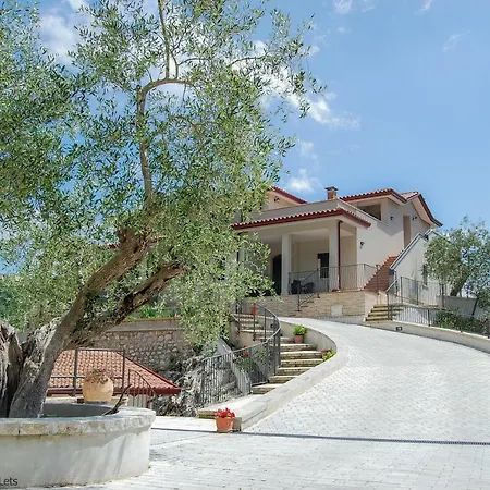 Casa Elisabetta Shortlets *